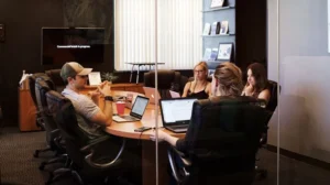 The Leadership Echo Chamber: Unearthing Unconscious Bias image